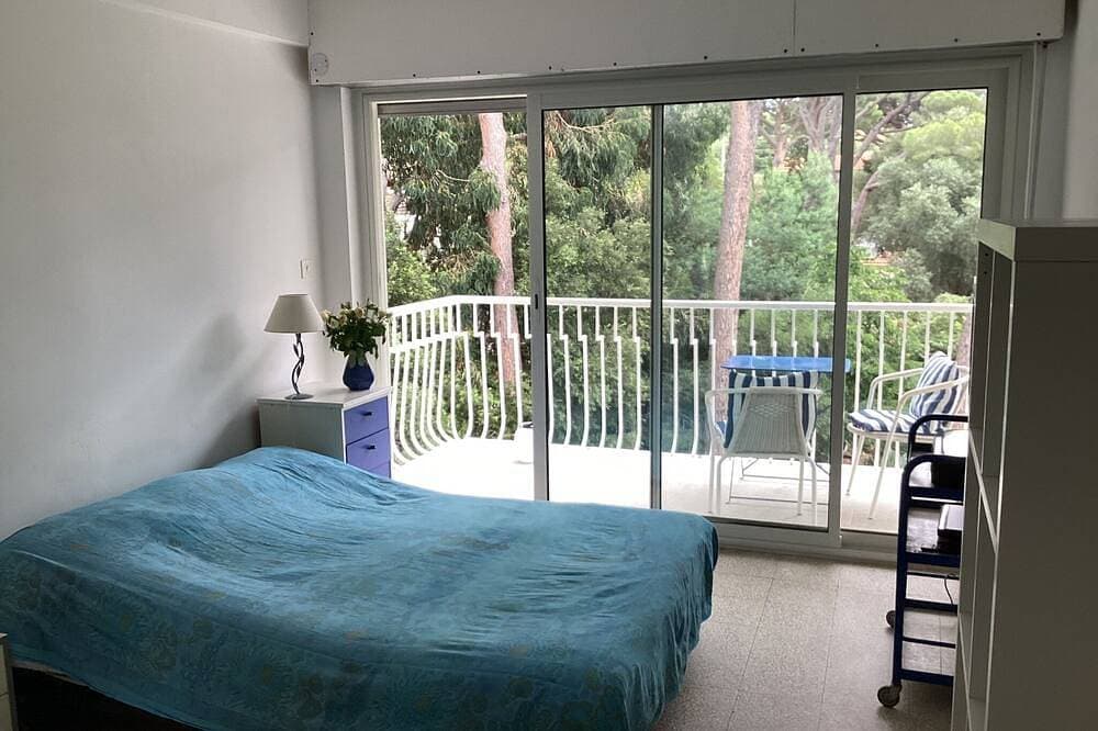 Studio Dans un Parc Privé à Cavalaire. Calme et Lumineux, Animaux Acceptés 1