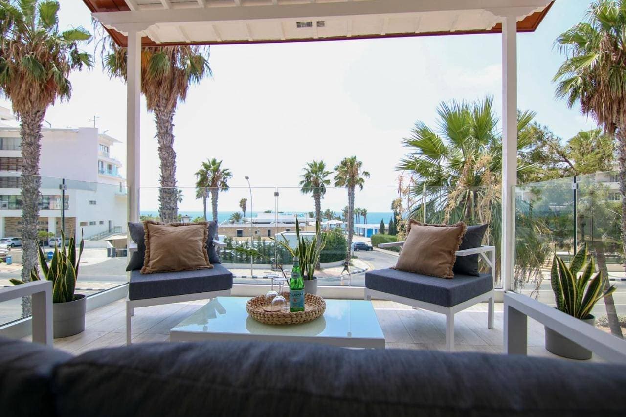 Phaedrus Living: Seaside Luxury Flat Limnaria 152 1