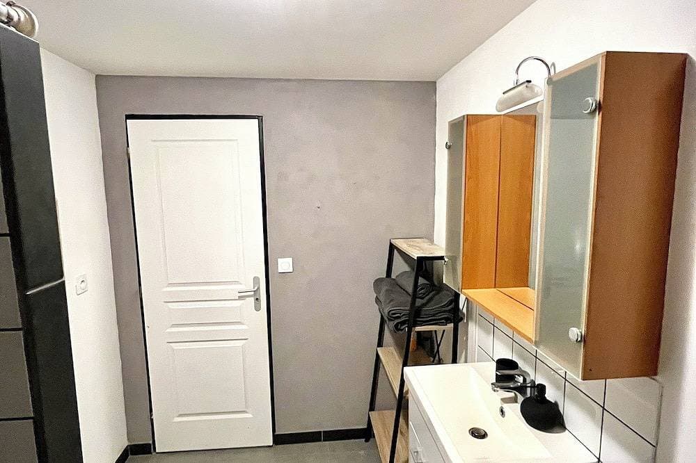 Foto 5 von 10: Cosy, modern studio - Gard