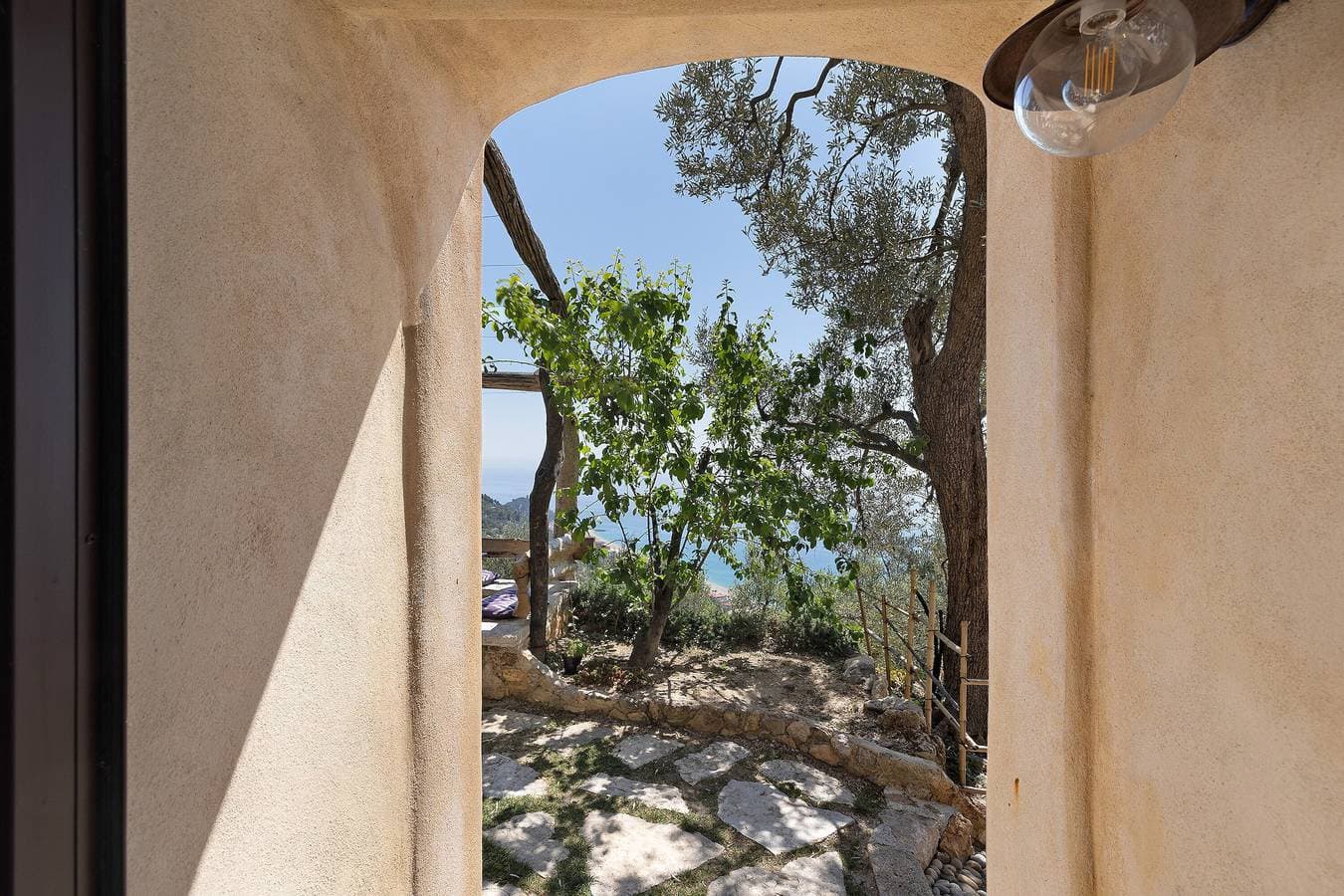 Foto 7 von 25: Ferienwohnung 'Ulivo' mit Meerblick, Gemeinschaftsterrasse und WLAN