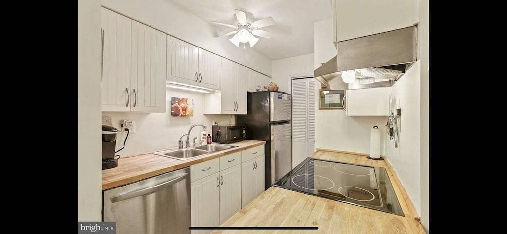 Quiet, Remodeled 1Br/1Ba Condo in Annandale, Va w/pool near Dc 1