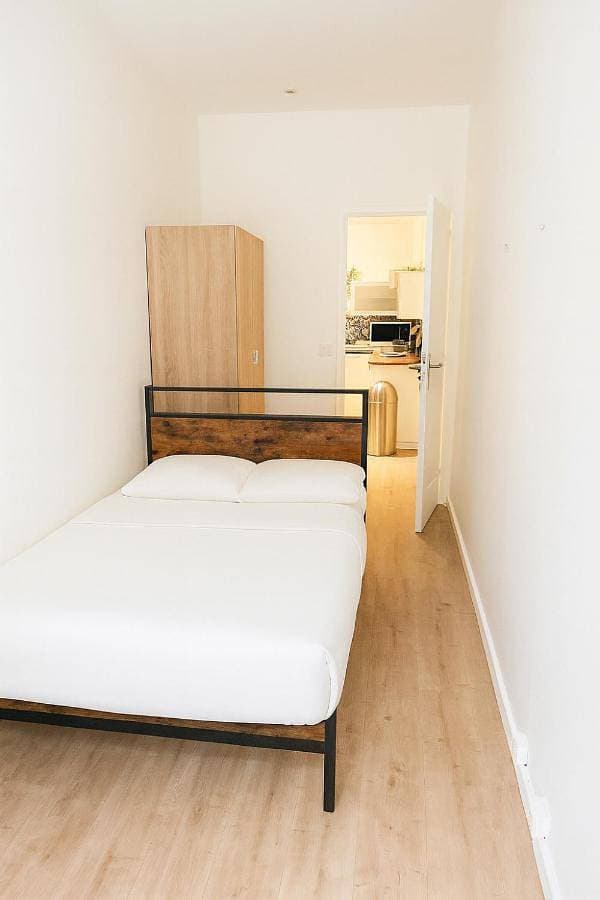 Foto 5 von 5: Double Room with Shared Bathroom