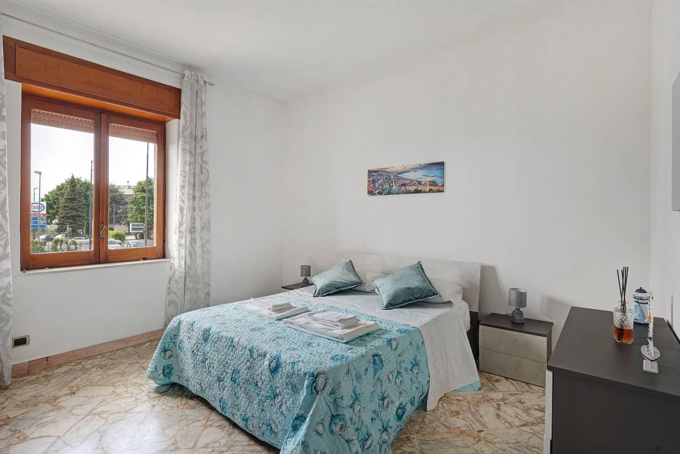 Foto 3 von 24: Ferienwohnung 'Ischia Con Terrazza' mit Privatterrasse, Gemeinschaftsgarten und Wi-Fi
