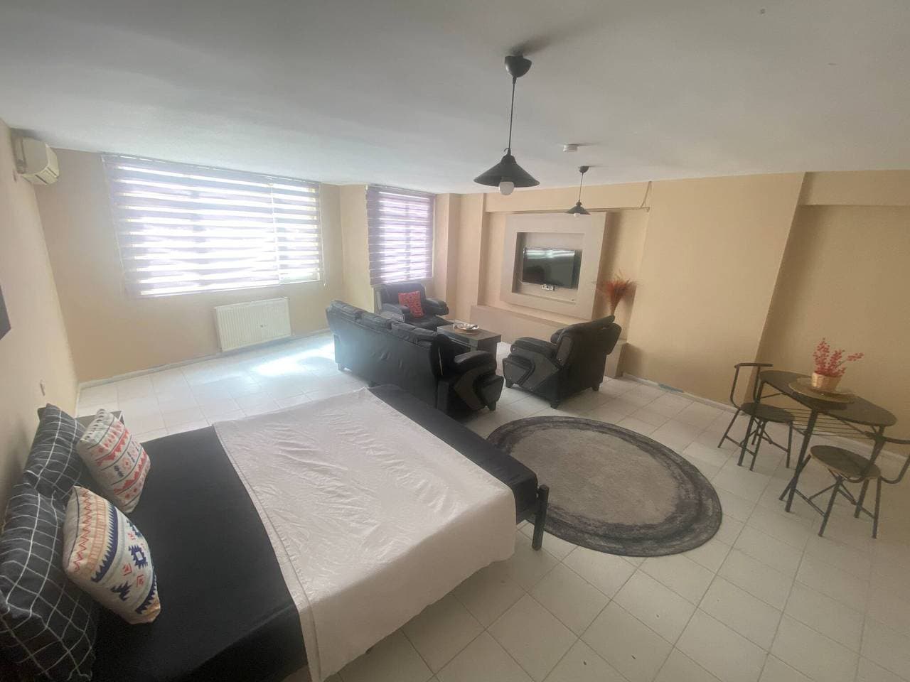 Charmantes Apartment mit 2 Schlafzimmern im Herzen von Pendik, Türkei 1