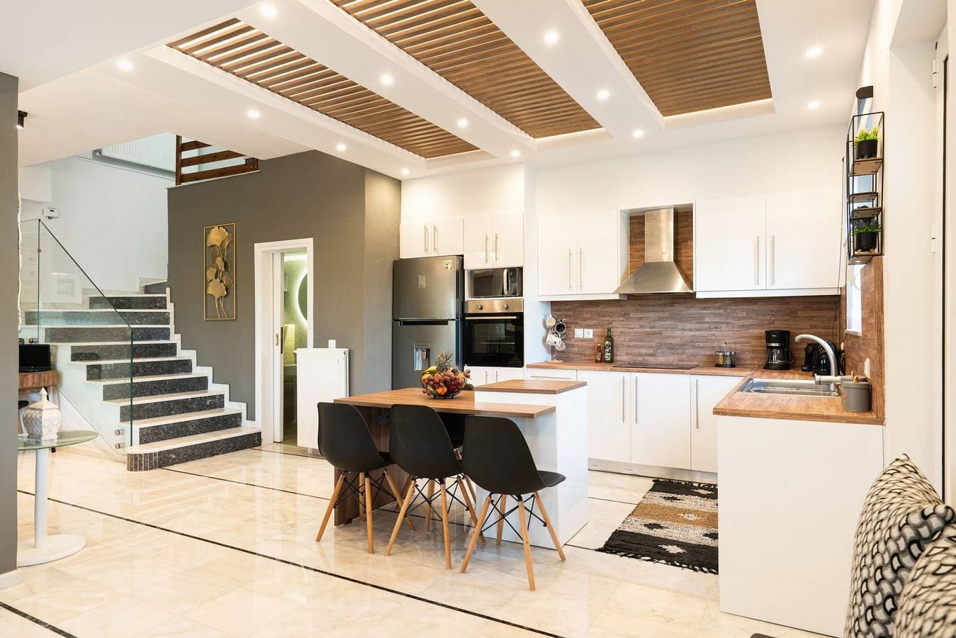Foto 9 von 33: Villa für 8 Personen mit Balkon