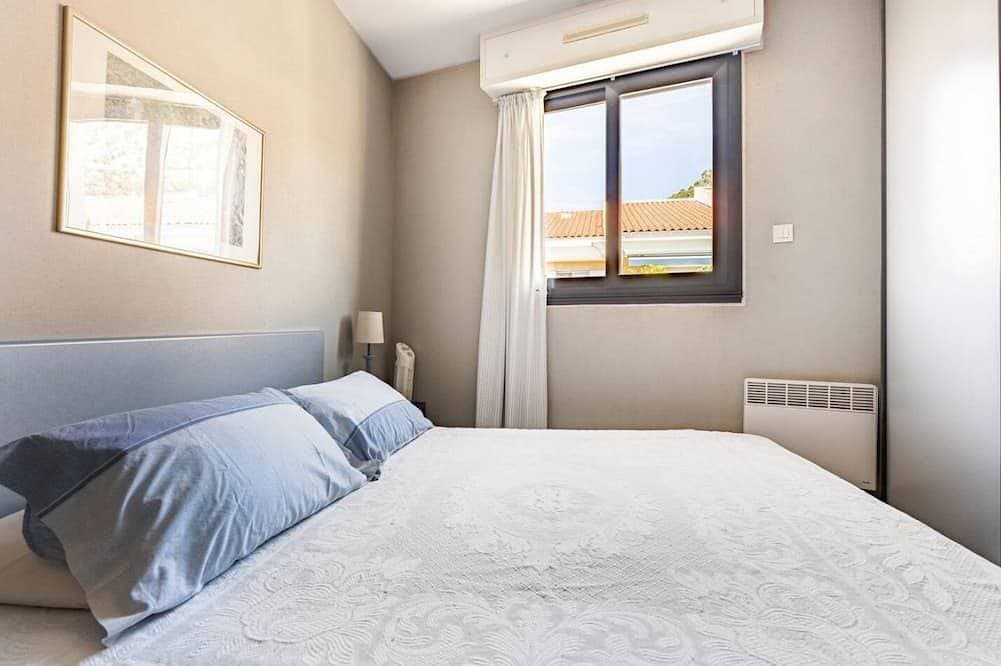 Foto 4 von 30: Zentrale Zweizimmerwohnung, 2 große Balkone, 100 m vom Strand entfernt, Parkplatz, Tennis