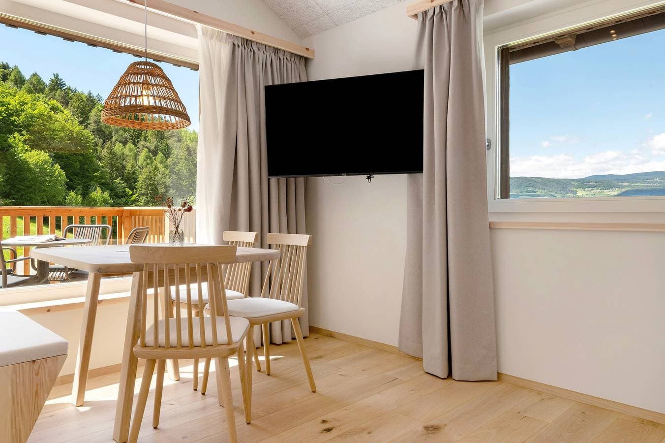 Foto 3 von 34: Ferienwohnung 'Franz' mit Bergblick, privater Terrasse und Wi-Fi