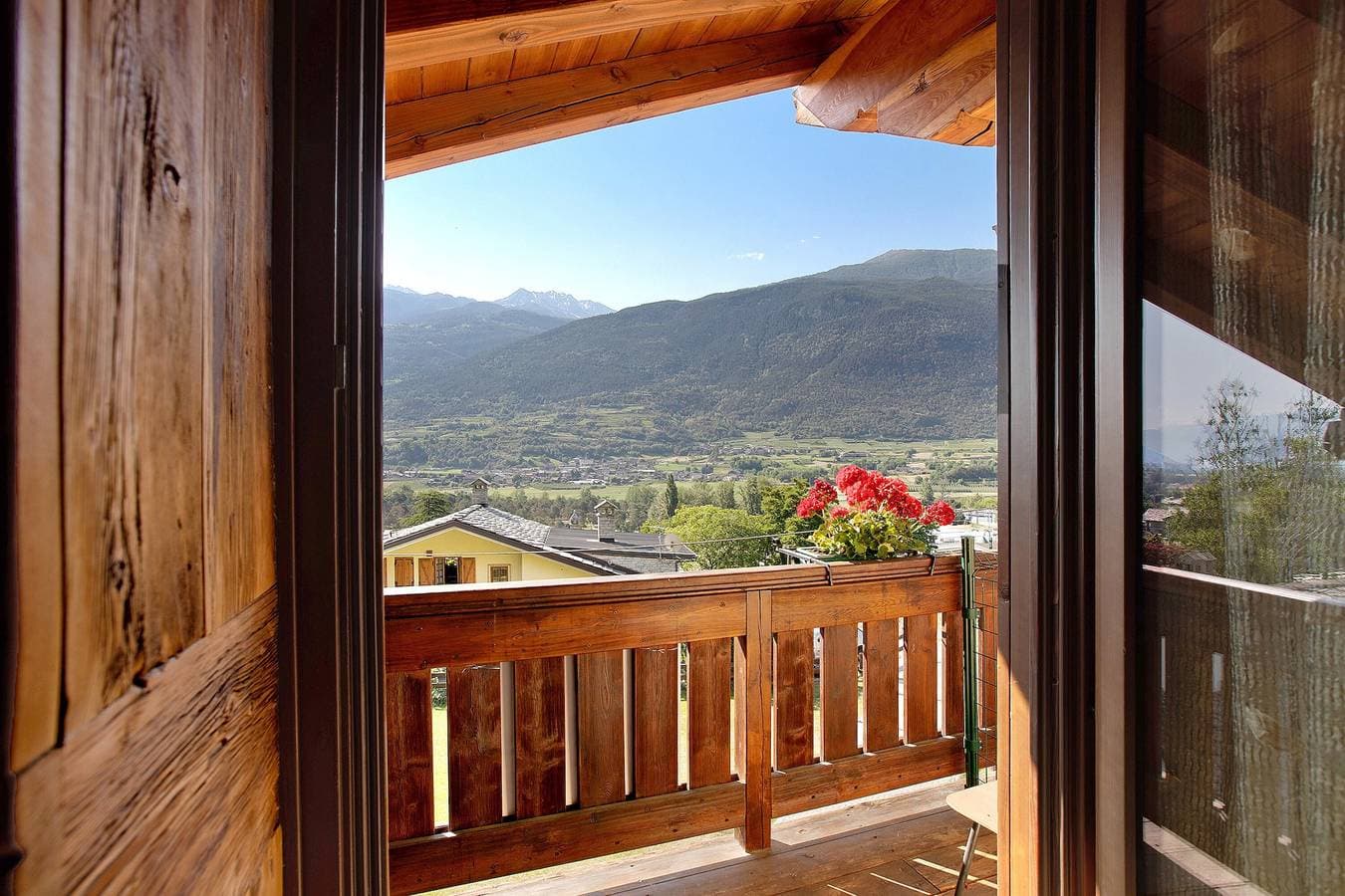 Foto 6 von 18: Ferienwohnung 'Pelòt-de La Masse' mit Bergblick, Privatem Garten und WLAN