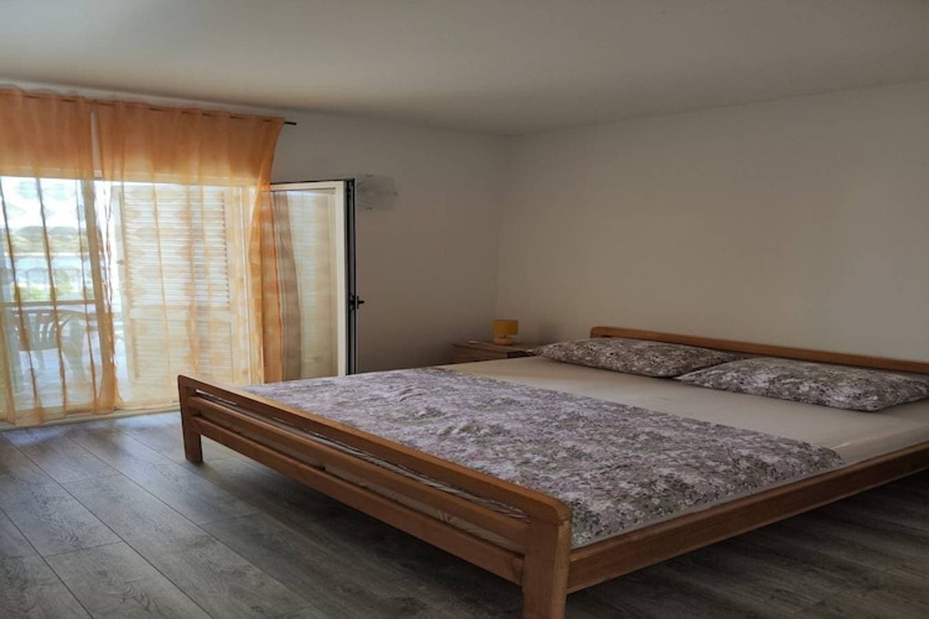 Foto 4 von 10: Holiday Home Maja - Four Bedroom Holiday Home with Terrace and Sea View