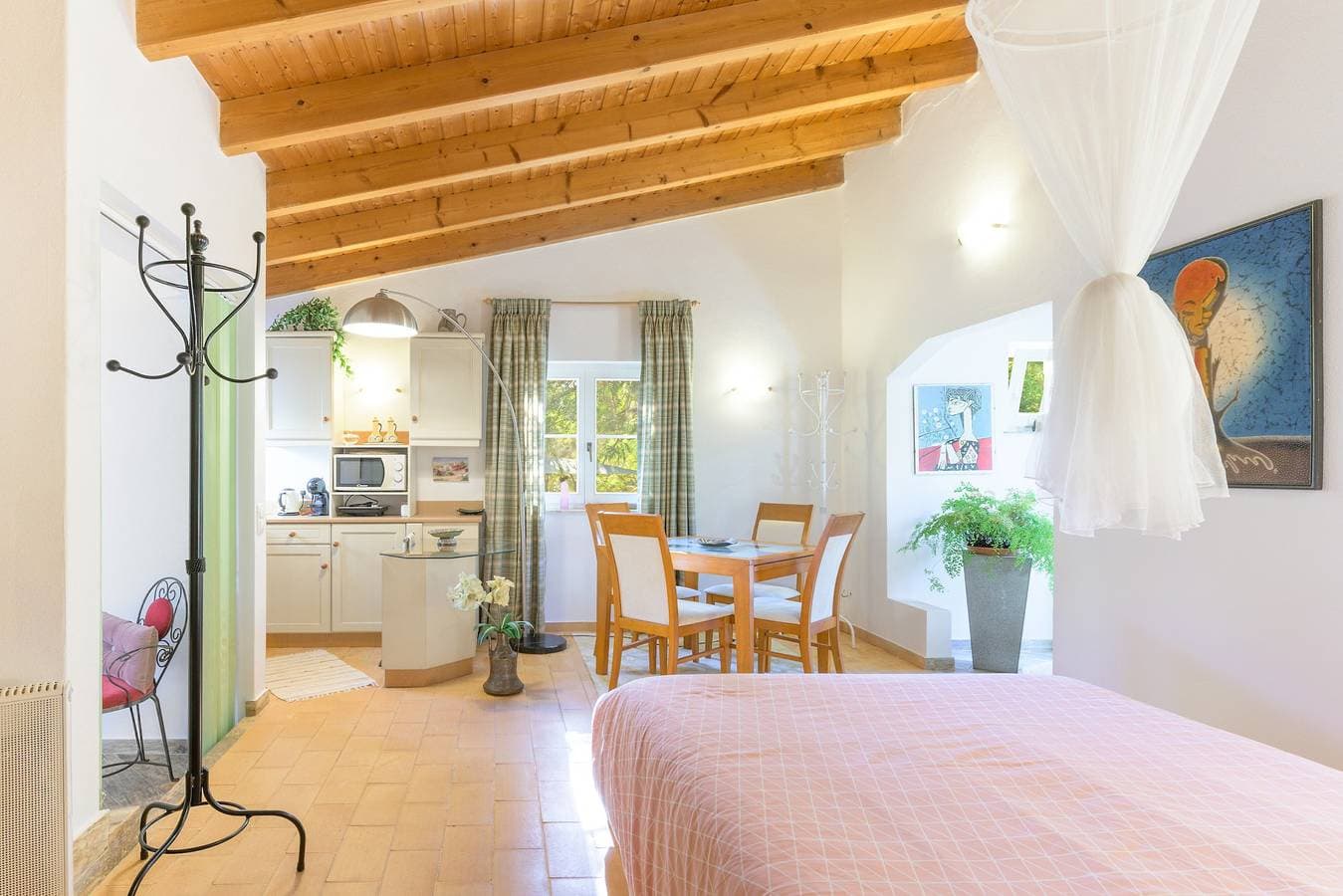 Foto 13 von 31: Ferienhaus 'Casa Cisne - Selão Da Eira' mit Seeblick, Gemeinschaftspool und Wi-Fi