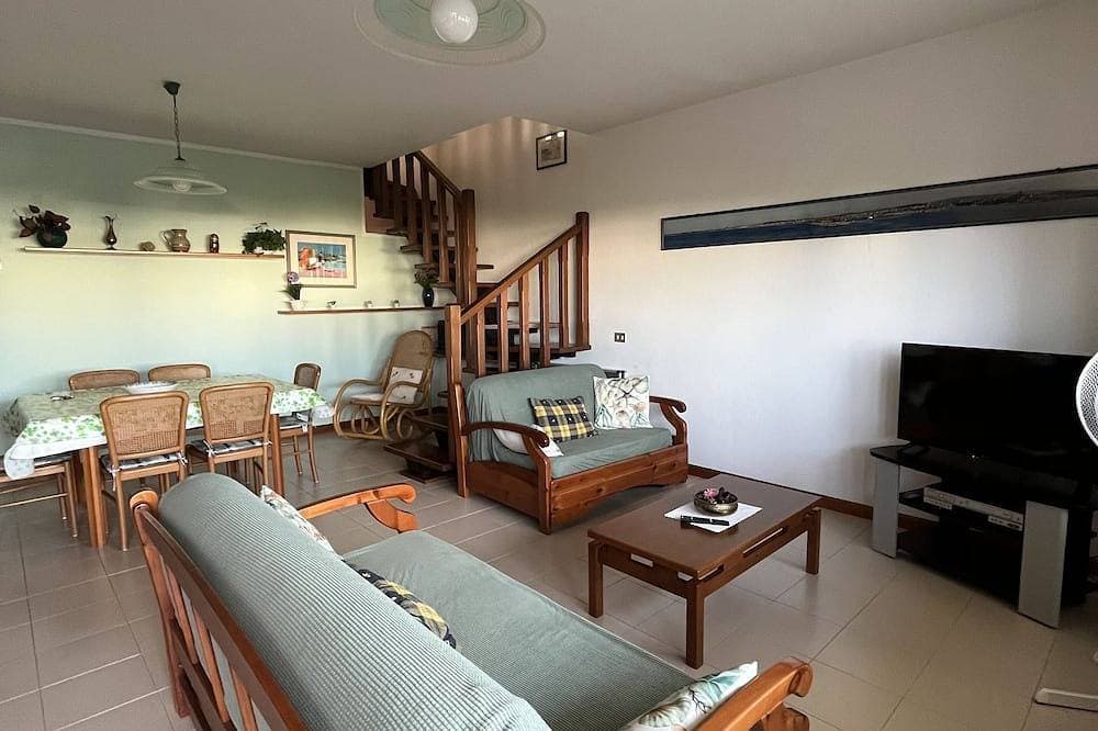 Foto 13 von 27: Bright Apartment Within Walking Distance From The Sea