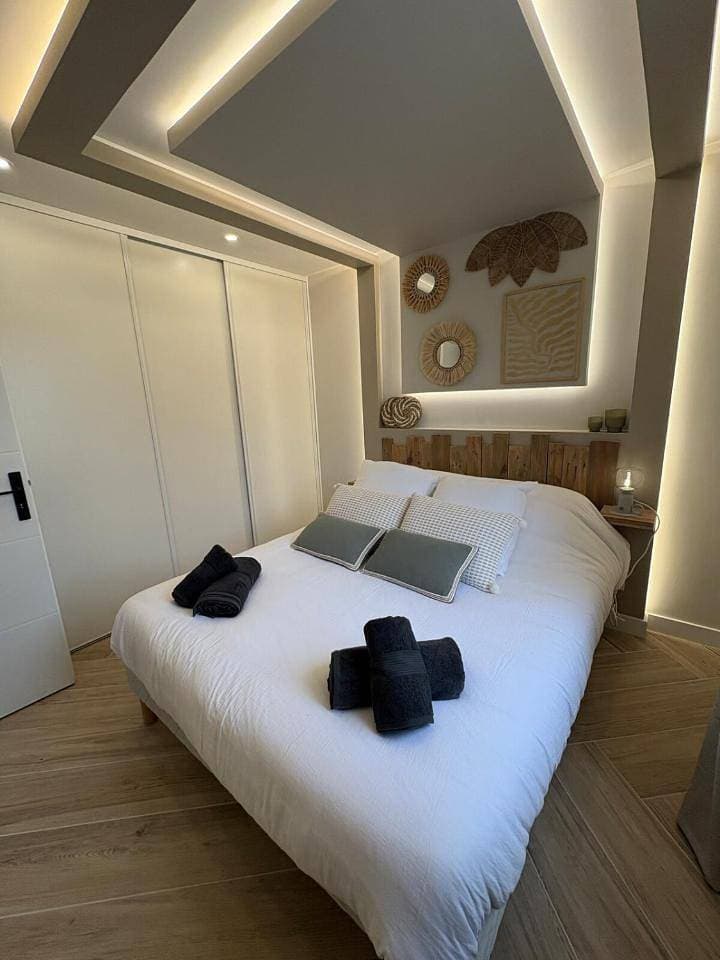 Foto 12 von 43: Three-Bedroom Villa