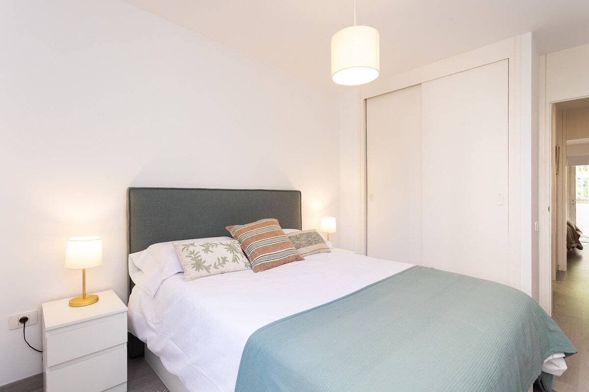 Foto 12 von 51: Ferienwohnung für 4 Personen mit Terrasse