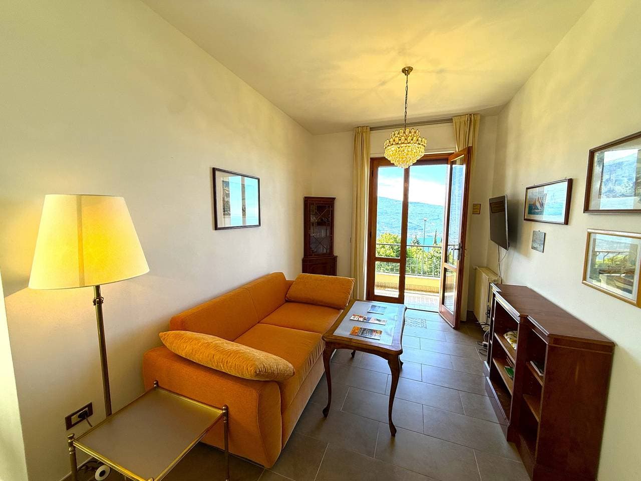 Foto 4 von 61: Apartament Marcus 706 Residence Pool and Lake View