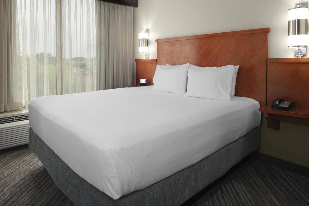 Foto 6 von 15: Specialty King Room with Sofa Bed