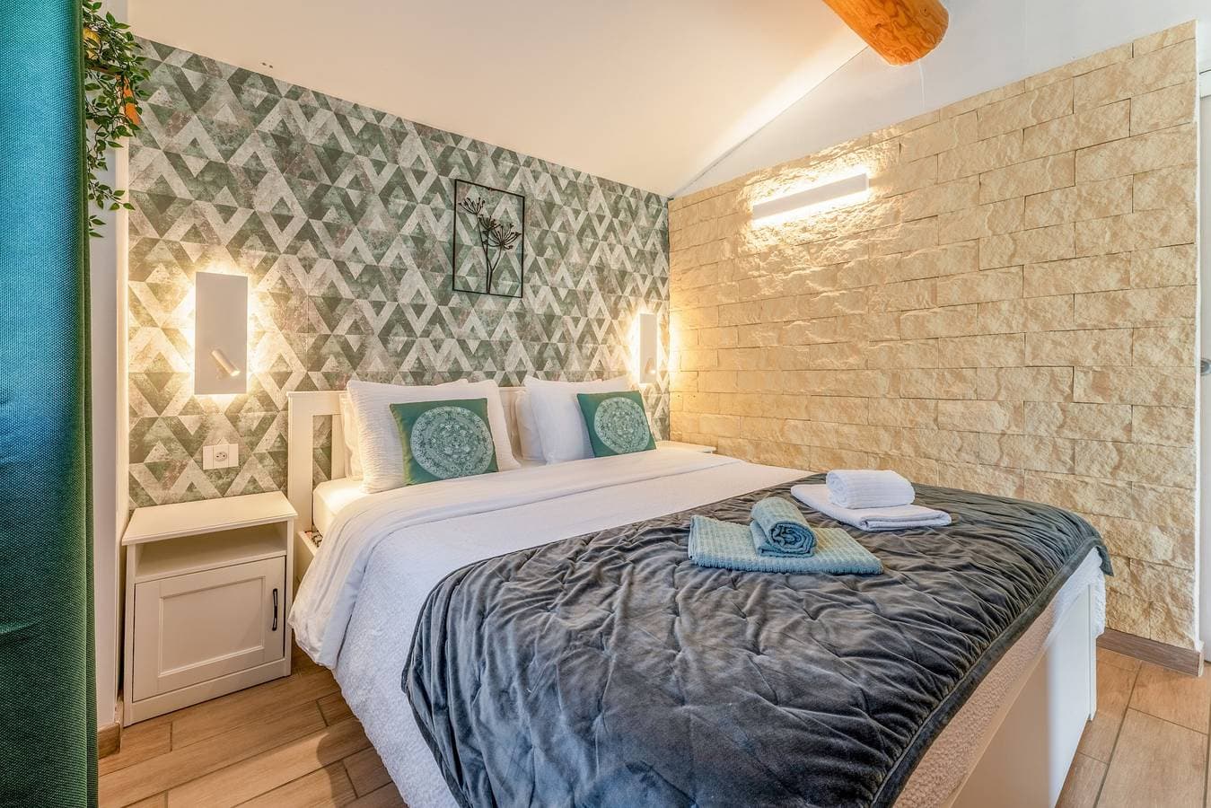 Foto 10 von 35: Studio 'La Petite Maison' mit Blick auf den Mont Ventoux, WLAN und Klimaanlage