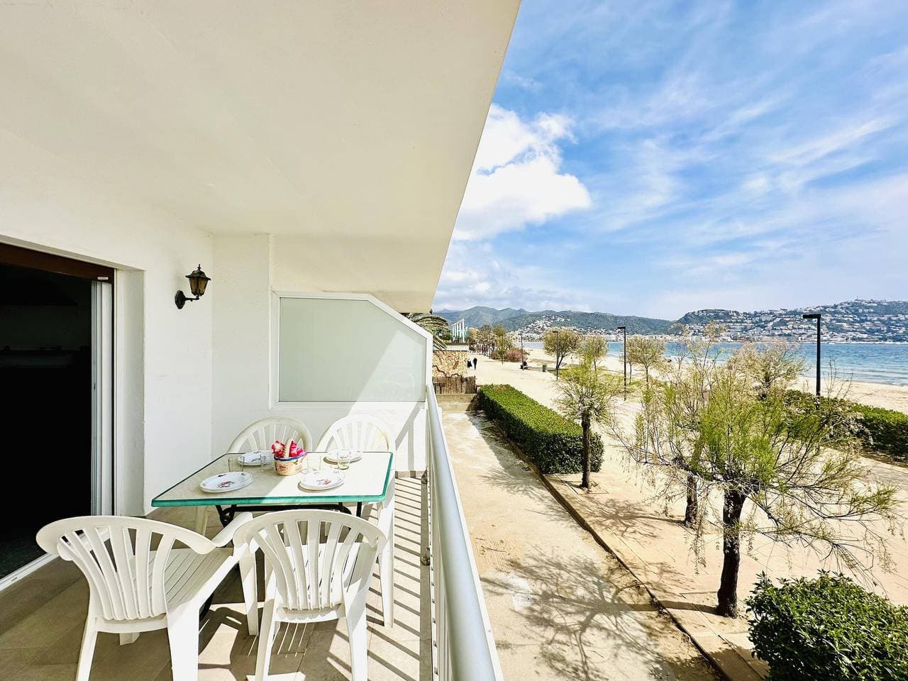 Foto 5 von 19: Meerblick-Wohnung mit großer Terrasse in Roses