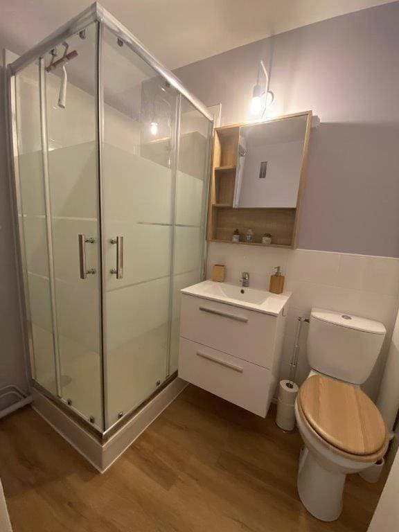 Foto 3 von 31: One-Bedroom Apartment
