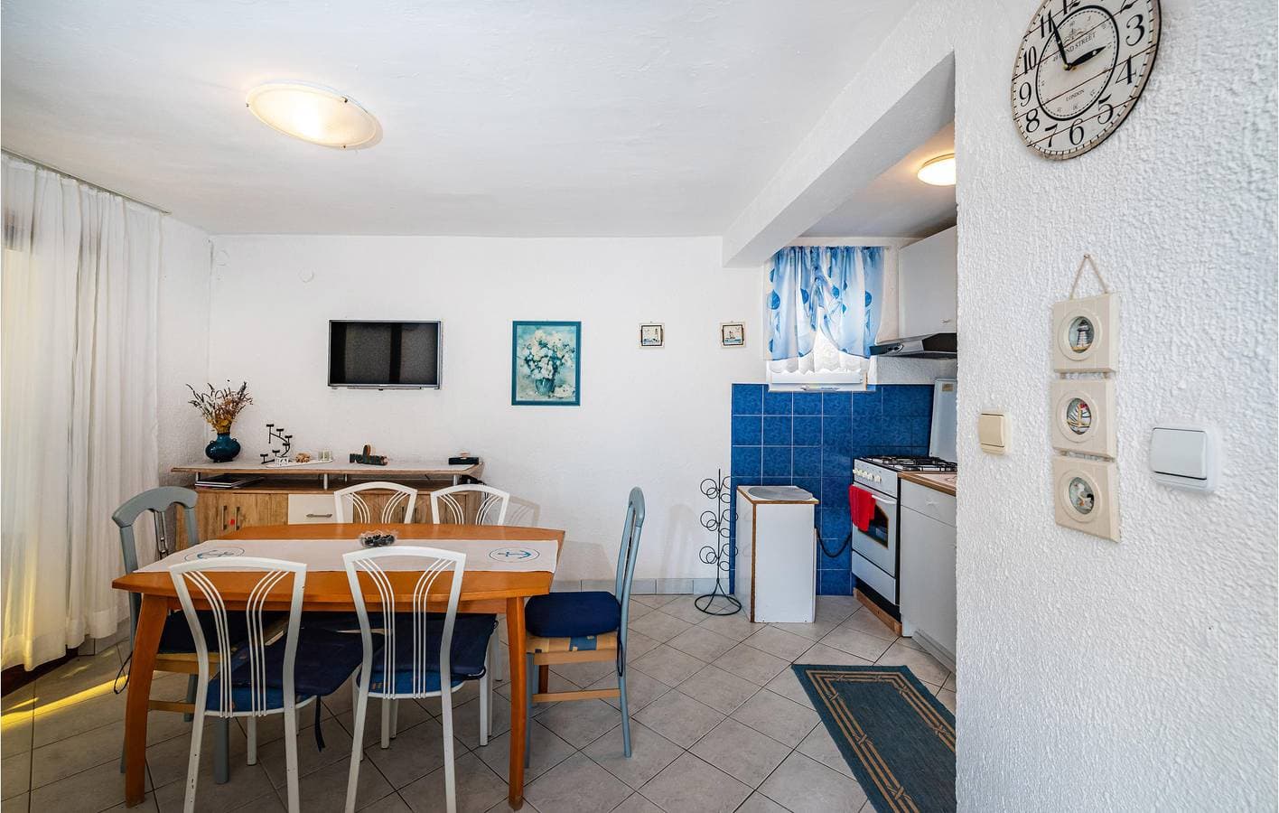 Foto 4 von 29: Gemütliche 1-Zimmer-Wohnung mit Terrasse, 300 m von der Küste entfernt