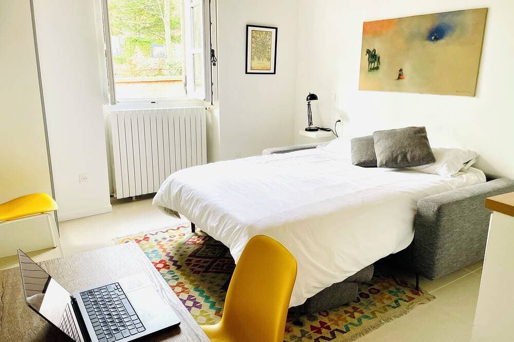 Foto 2 von 13: Quiet and park view - Studio #6 - Casa Londono