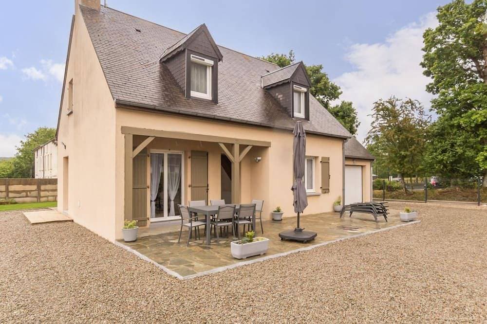 Geräumiges Haus in La Haye-du-Puits mit Garten und Haustiere erlaubt 1
