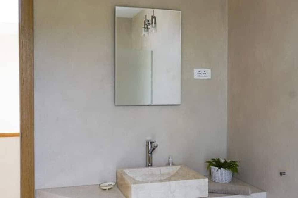 Foto 10 von 30: Zeitgenössische Villa am Meer in Istrien