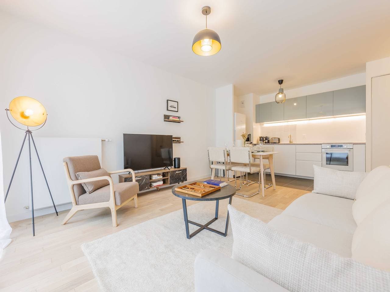 Neue Wohnung - 2Br/5P - Puces de Saint-Ouen 1
