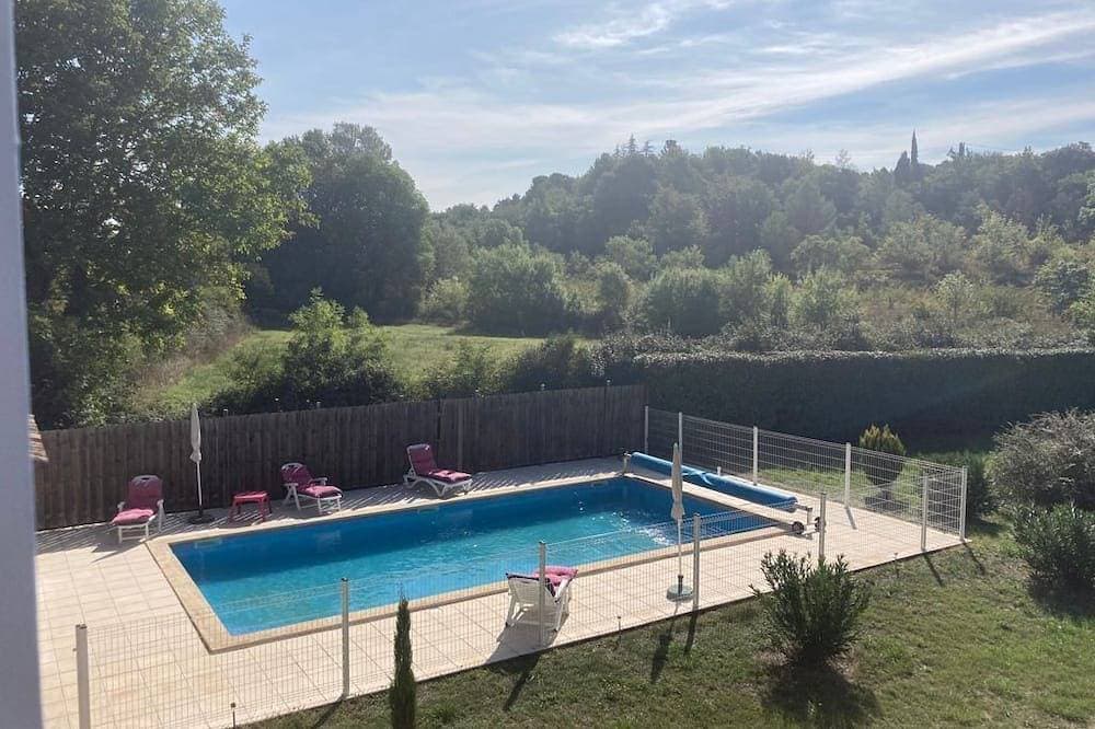 4 Schlafzimmer Villa mit privatem beheiztem Pool und großem umzäunten Garten in Lourmarin 1