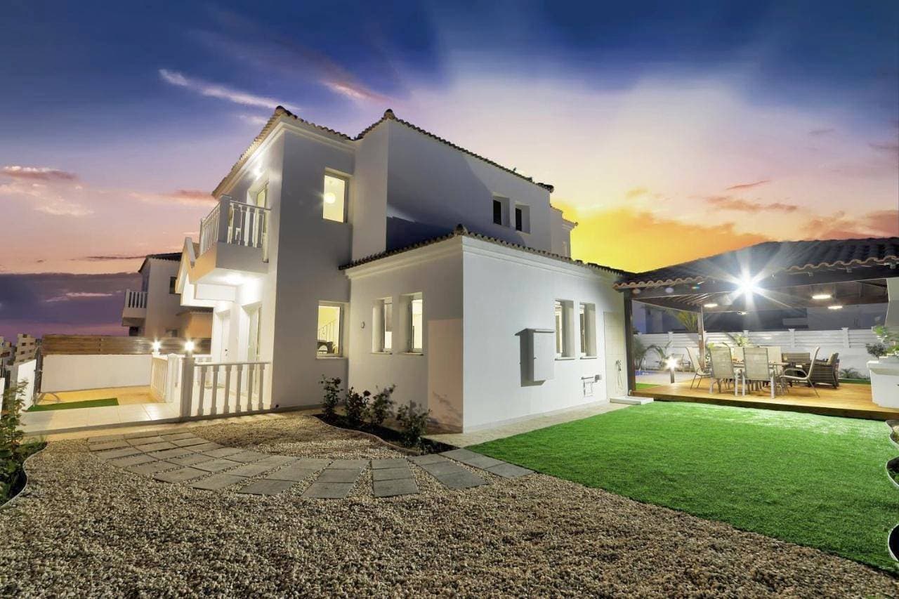 Foto 4 von 46: Villa with Private Pool