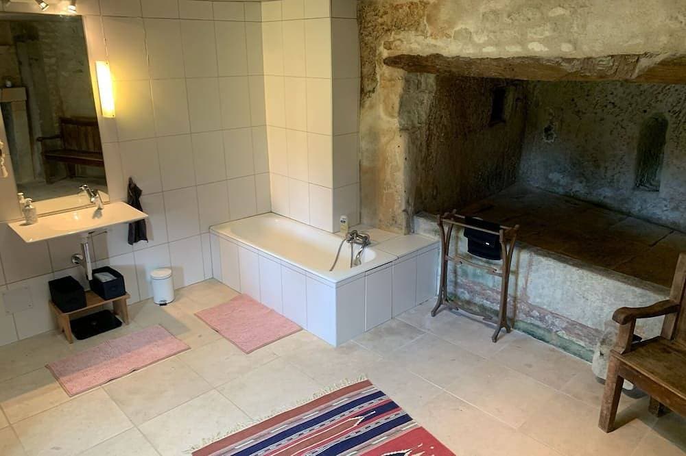 Foto 7 von 18: Charming house with swimming pool