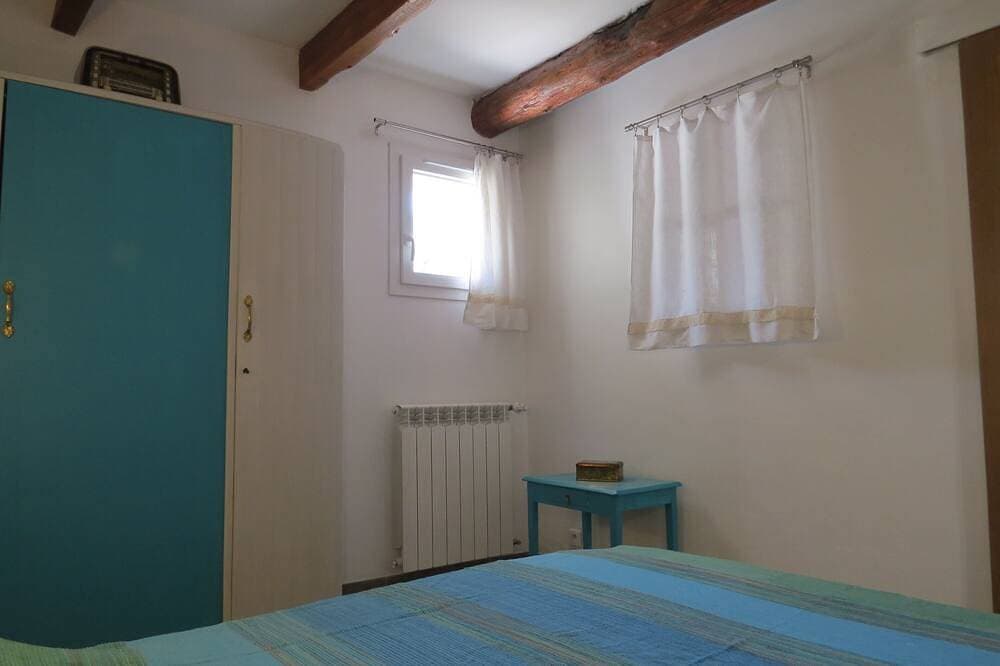 Foto 3 von 15: Lourmarin: Charming Bastidon Zu Fuss Von Luberon