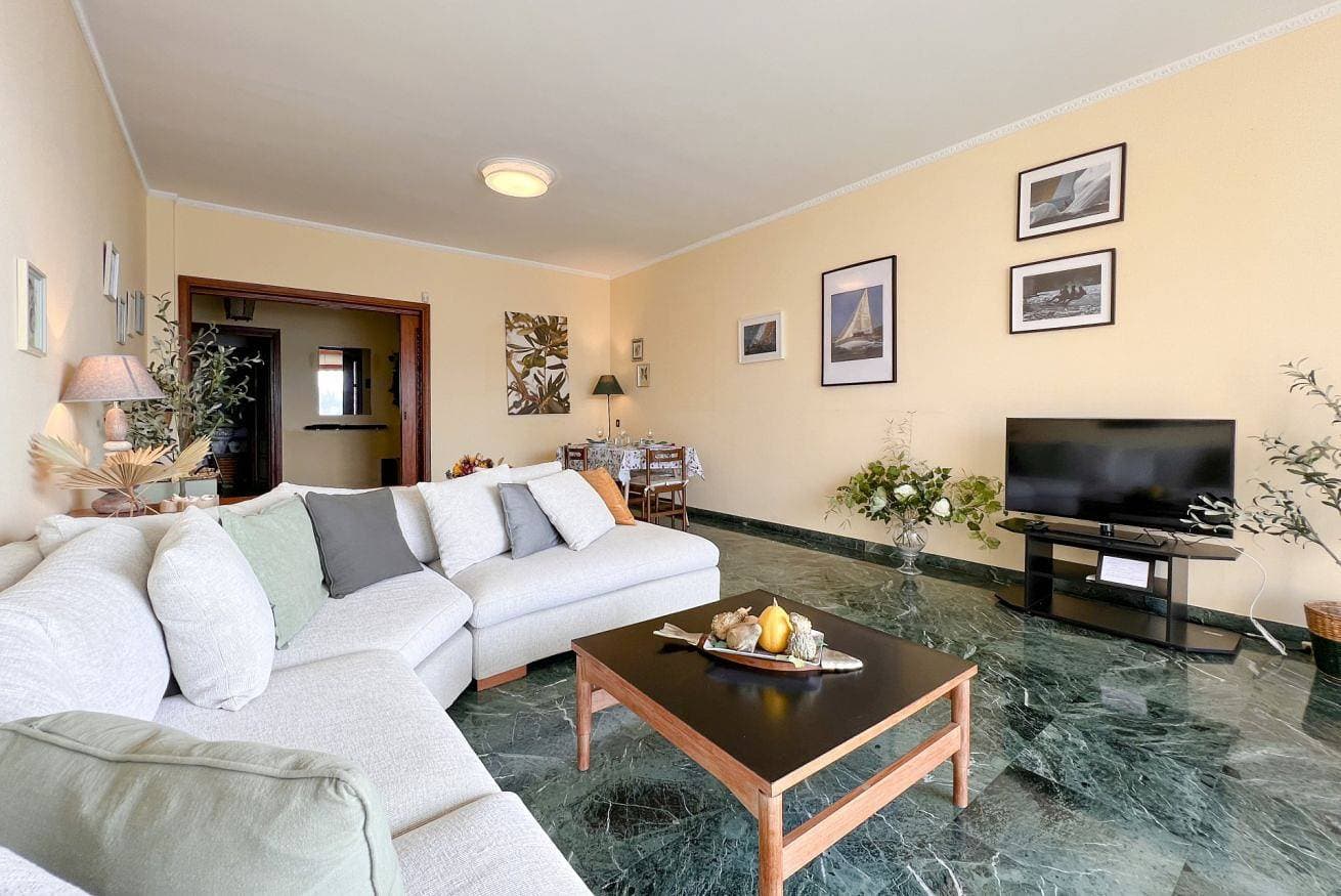 Foto 8 von 33: Ferienwohnung für 5 Personen mit Balkon/Terrasse