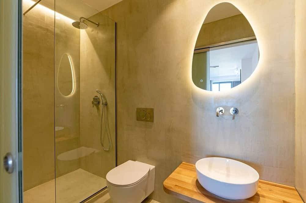 Foto 9 von 30: New Seaview Studio with Hot Tub & Garden ,5 min to Beach & Shops