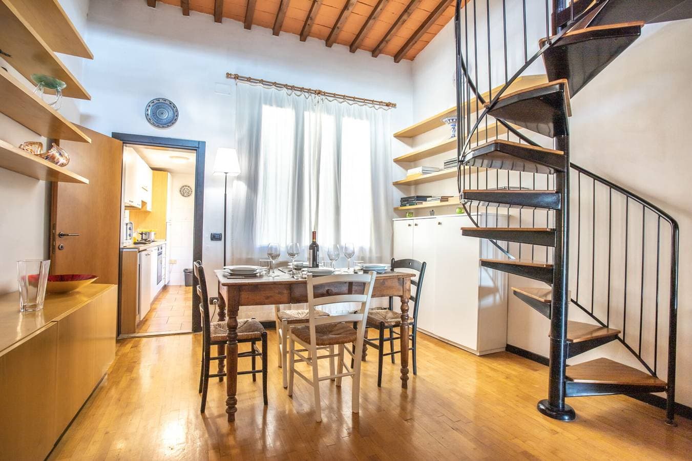 Foto 11 von 23: Ferienwohnung für 4 Personen mit Balkon