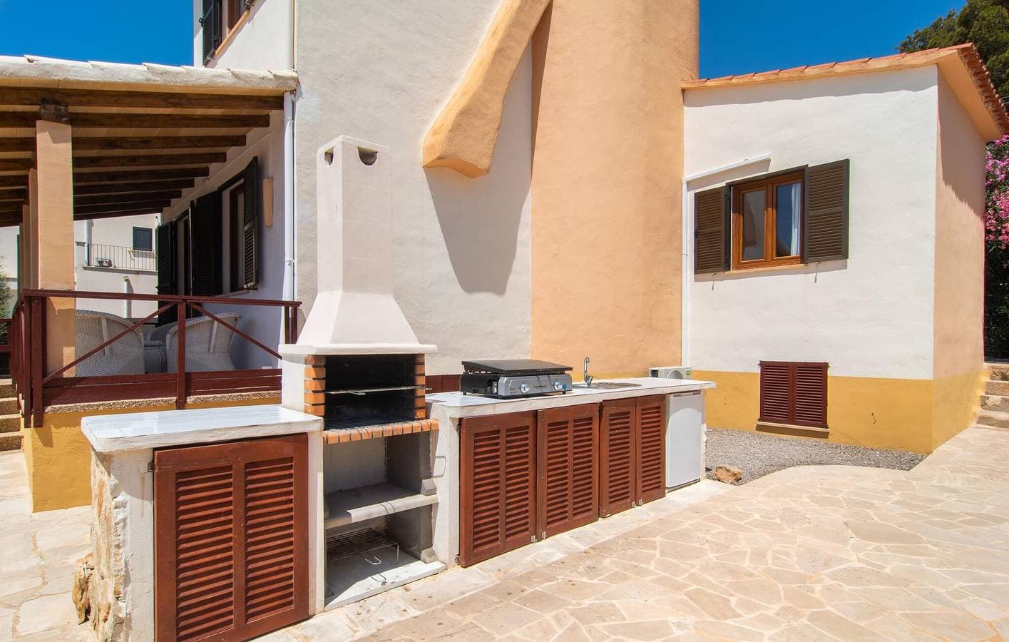 Foto 7 von 37: Meerblick-Apartment mit Pool, Terrasse & AC - Cala Pi 800m