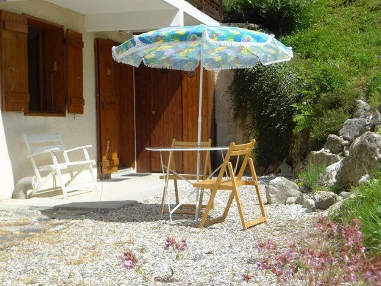 Foto 9 von 13: Ruhiges Studio mit Terrasse am Waldrand