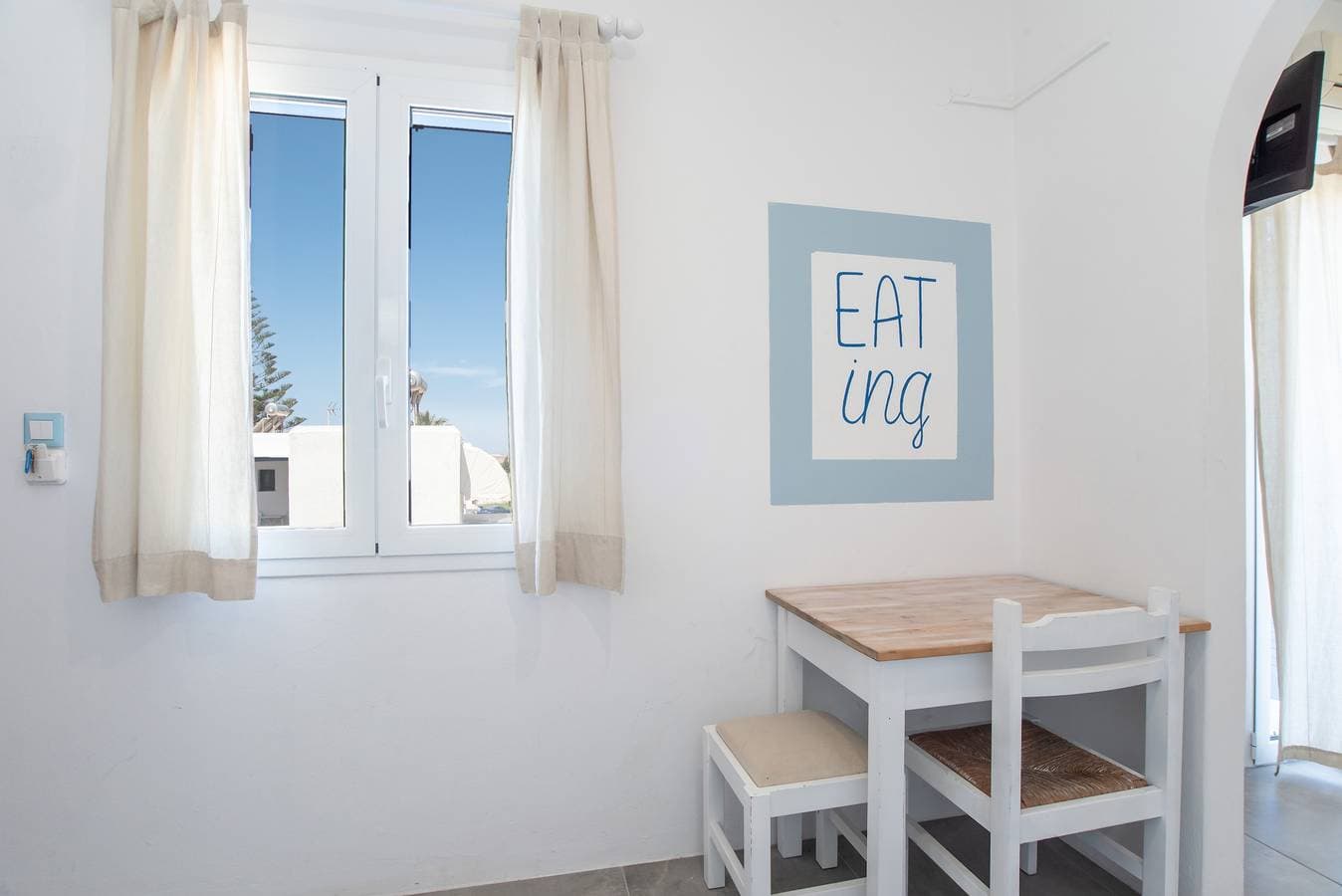 Foto 12 von 40: Einzimmerapartment 'Livadia Seaside Studios 12' mit Gemeinschaftsterrasse, WLAN und Klimaanlage