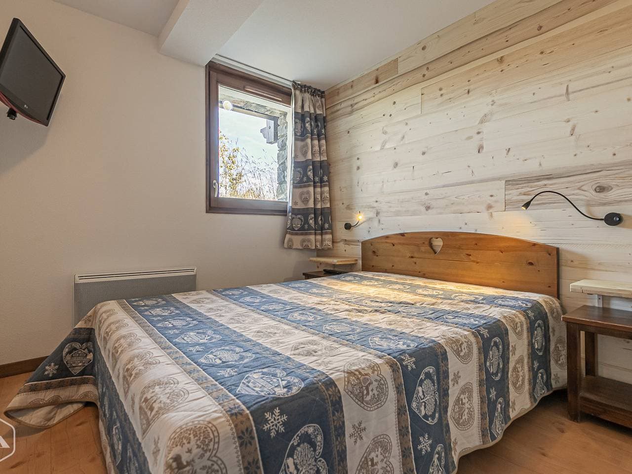 Foto 4 von 16: Modernes Duplex für 6 mit schönem Bergblick und WIFI