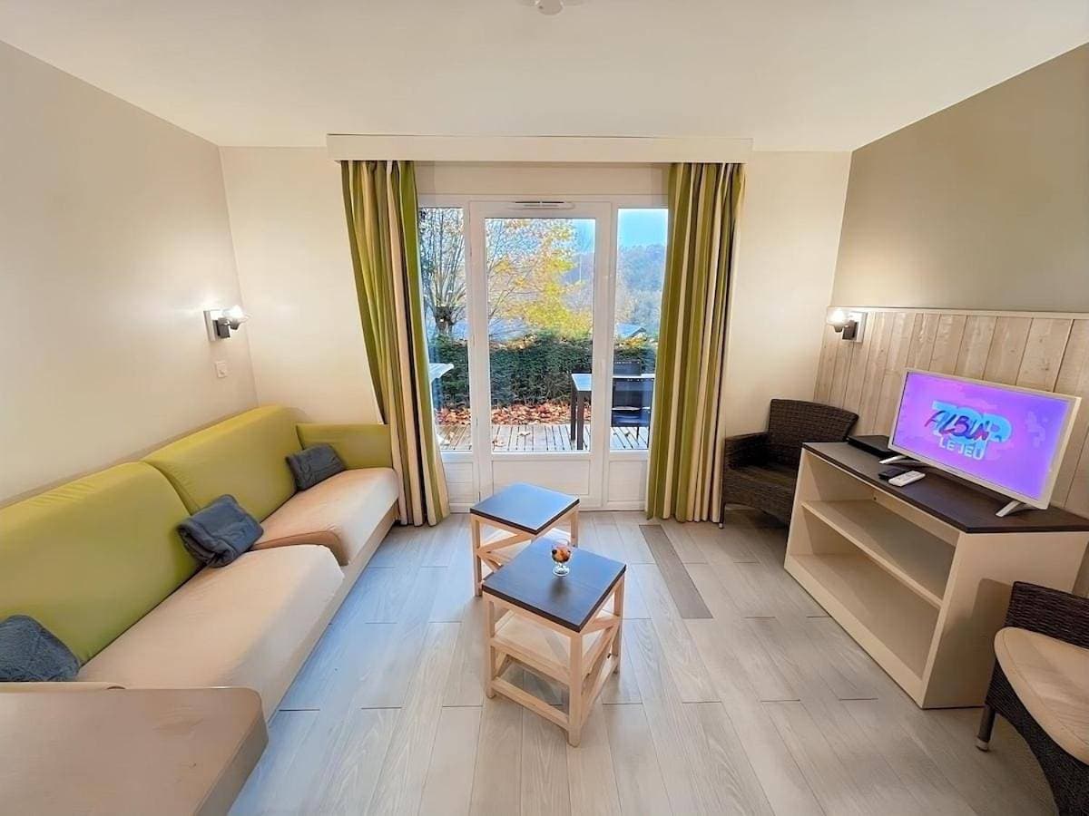 Foto 4 von 38: Two-Bedroom Apartment with Terrace