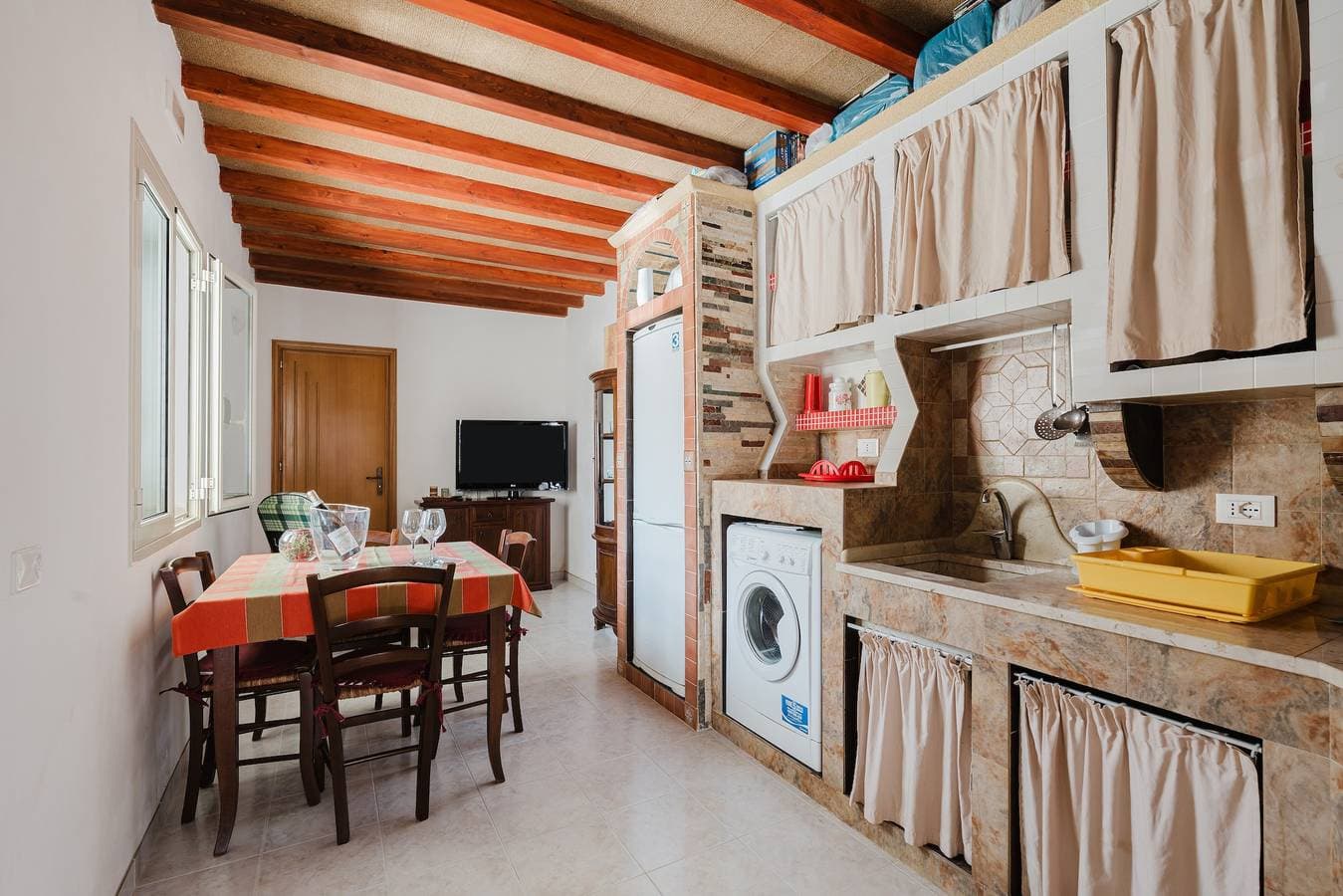 Foto 4 von 24: Ferienwohnung 'Andrea's House Marsala' mit Meerblick und privater Terrasse