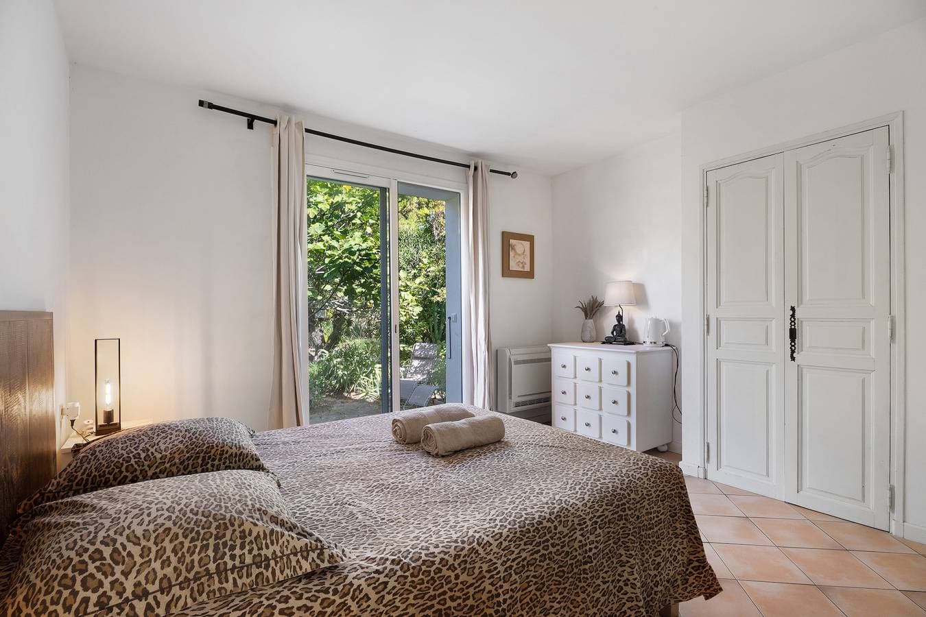 Foto 12 von 25: Zimmer 'Chambre' mit privater Terrasse, WLAN und Klimaanlage