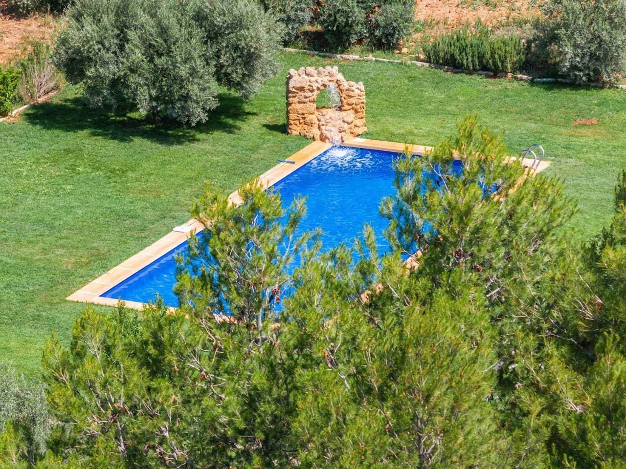 Foto 9 von 42: Six-Bedroom Holiday Home