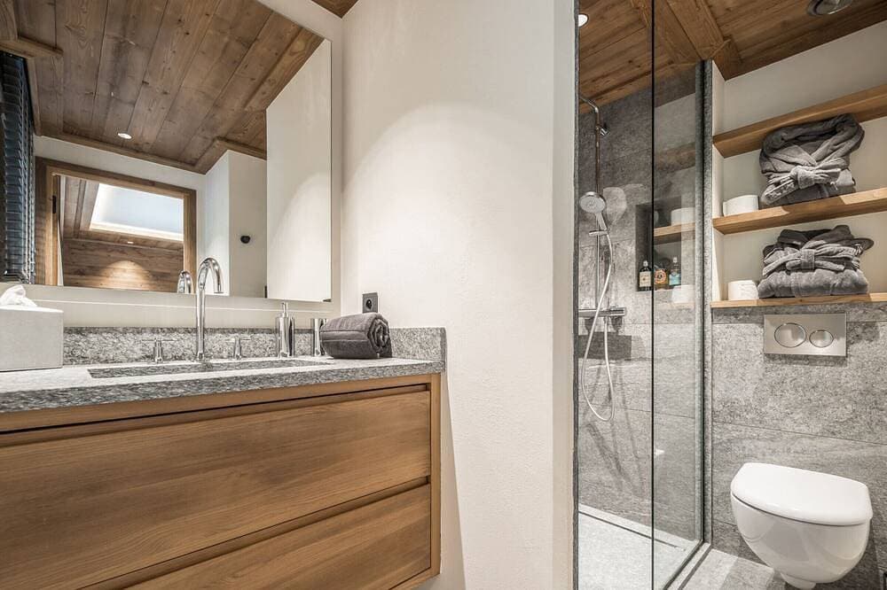 Foto 5 von 12: Luxuriöse 4-Zimmer Wohnung in Courchevel Le Praz - Parkplatz Inkl.