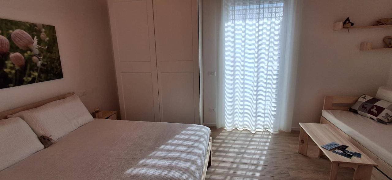 Foto 3 von 12: Double Room with Private Bathroom