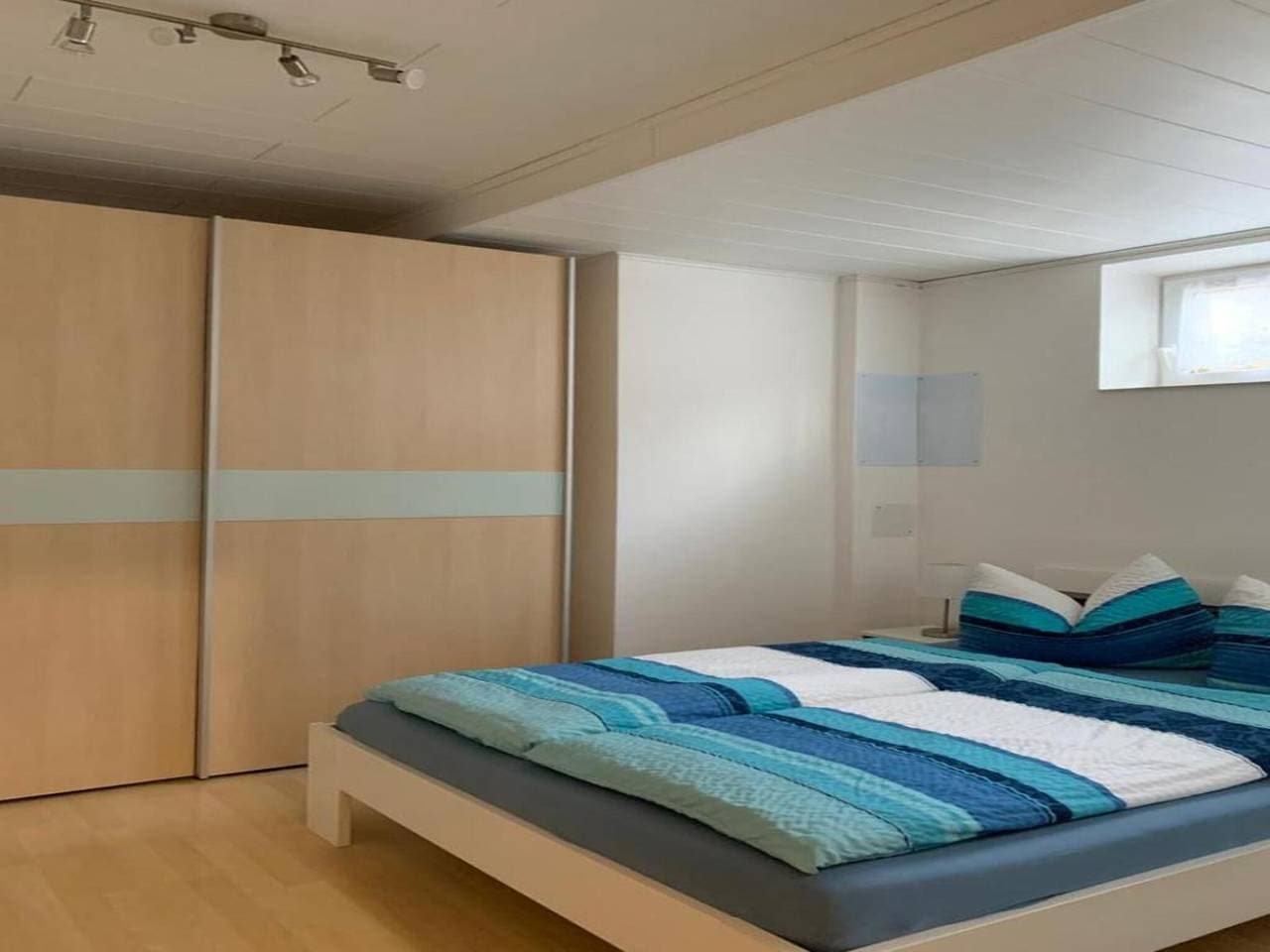 Foto 6 von 13: Ferienhof Raither - Ferienwohnung 3 mit Alpenblick und überdachter Terrasse