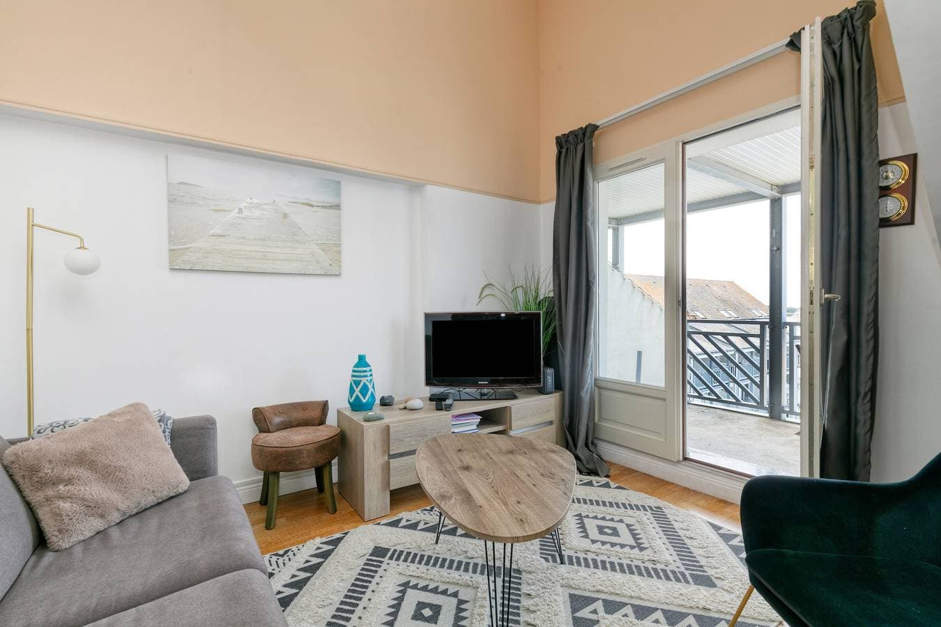 Foto 3 von 29: Ferienwohnung 'Appartement Face Mer Et Piscine' mit Meerblick, Gemeinschaftspool und WLAN