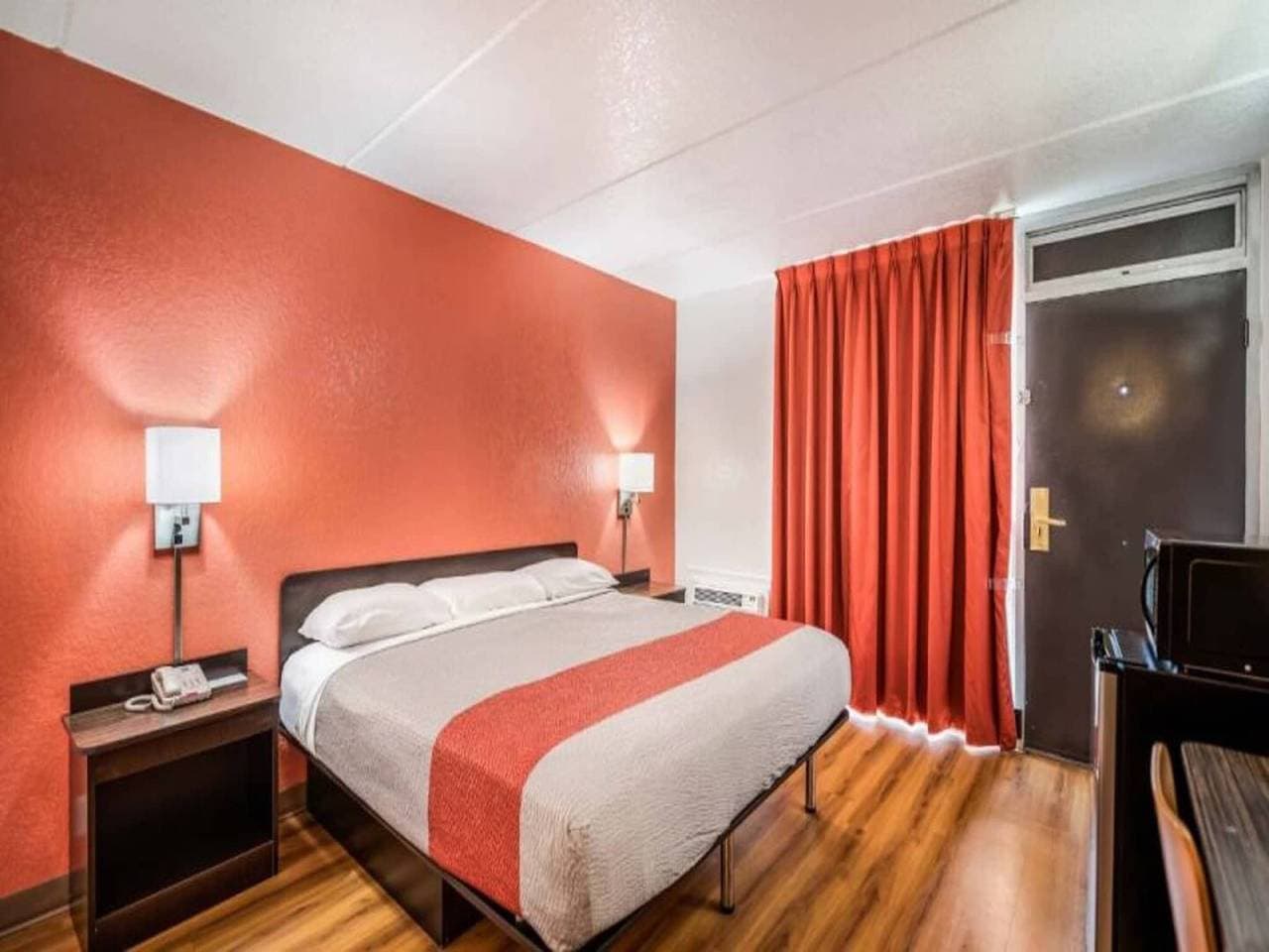 Foto 9 von 35: 1 Kingsize-Bett | Nichtraucher