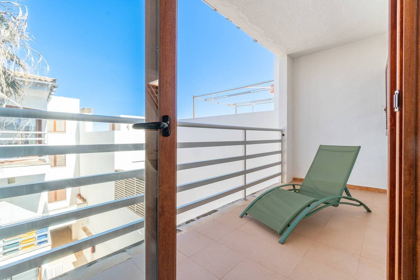 Foto 6 von 43: Ferienwohnung 'Miramar' mit Meer- und Bergblick, privater Terrasse und Wi-Fi