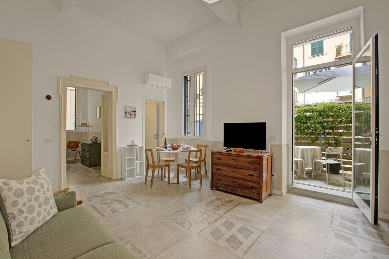 Foto 2 von 26: Beach & Relax - Private Parking and Veranda