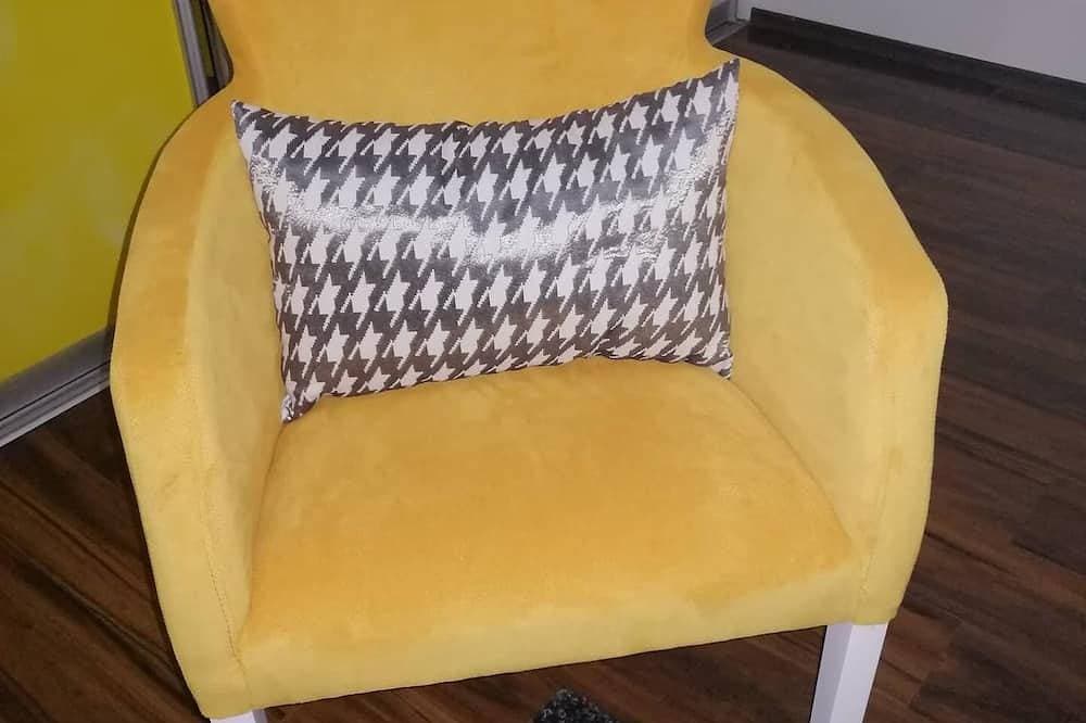 Foto 11 von 14: Yellow Apartment